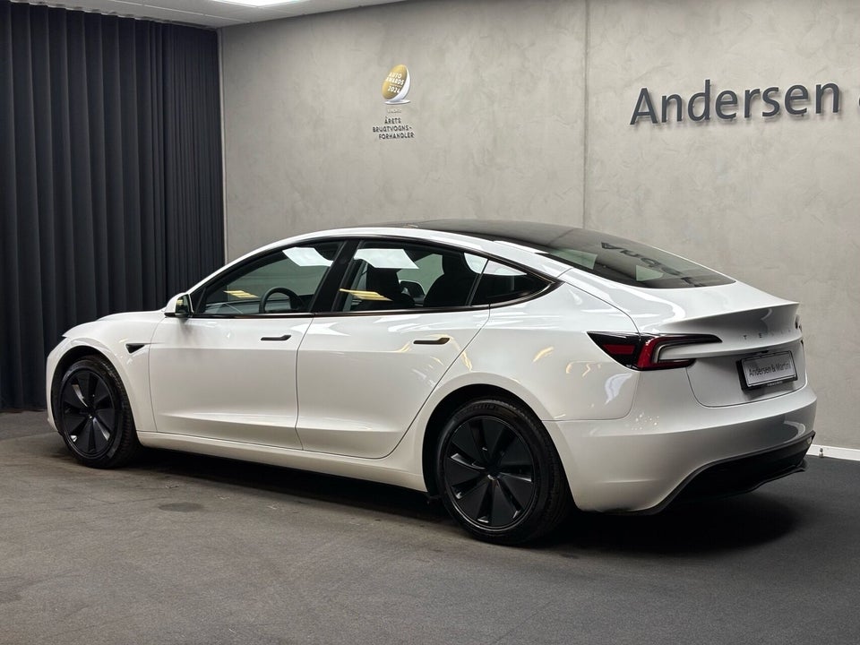 Tesla Model 3 RWD 4d