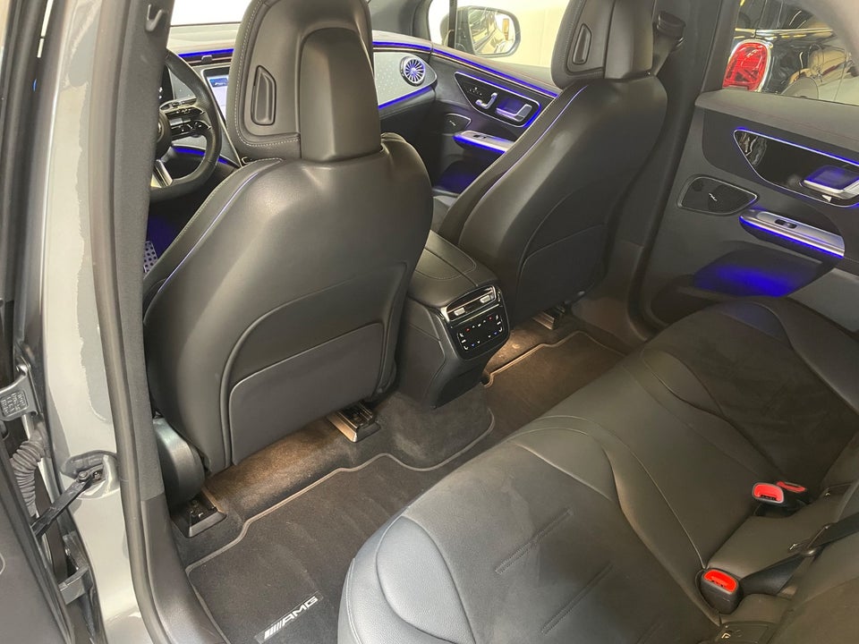 Mercedes EQE300 SUV AMG Line 5d