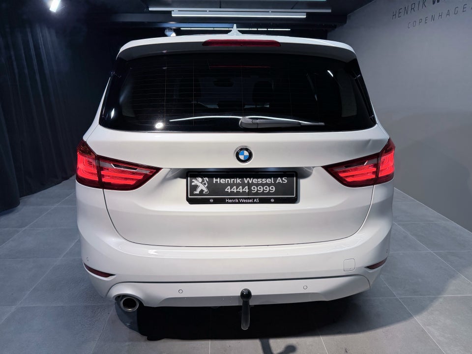 BMW 216i 1,5 Active Tourer Advantage 5d