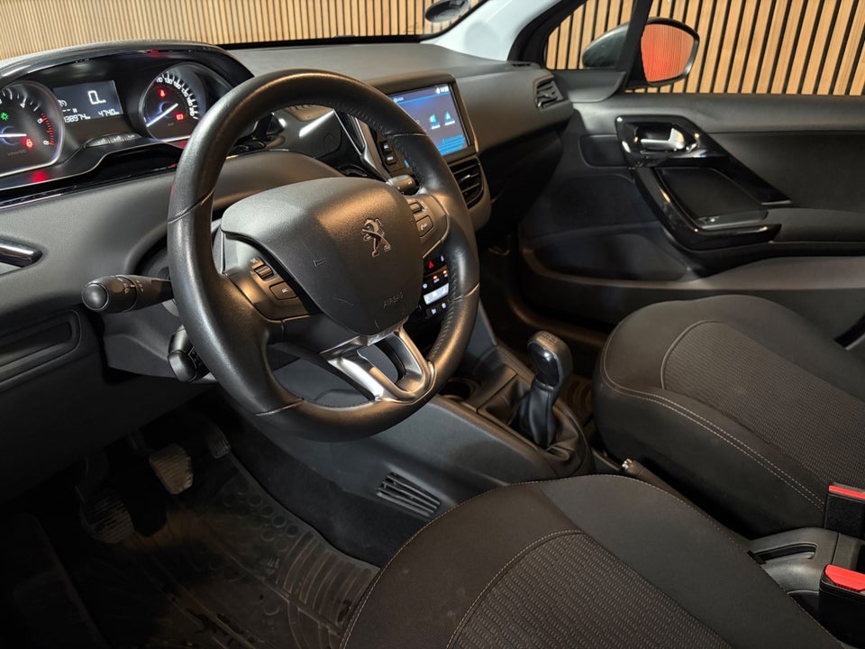 Peugeot 208 1,6 BlueHDi 100 Active 5d
