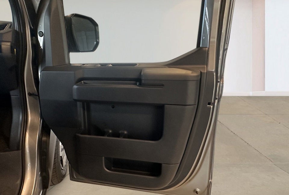 Kia PV5 71 Long Range Work Pro