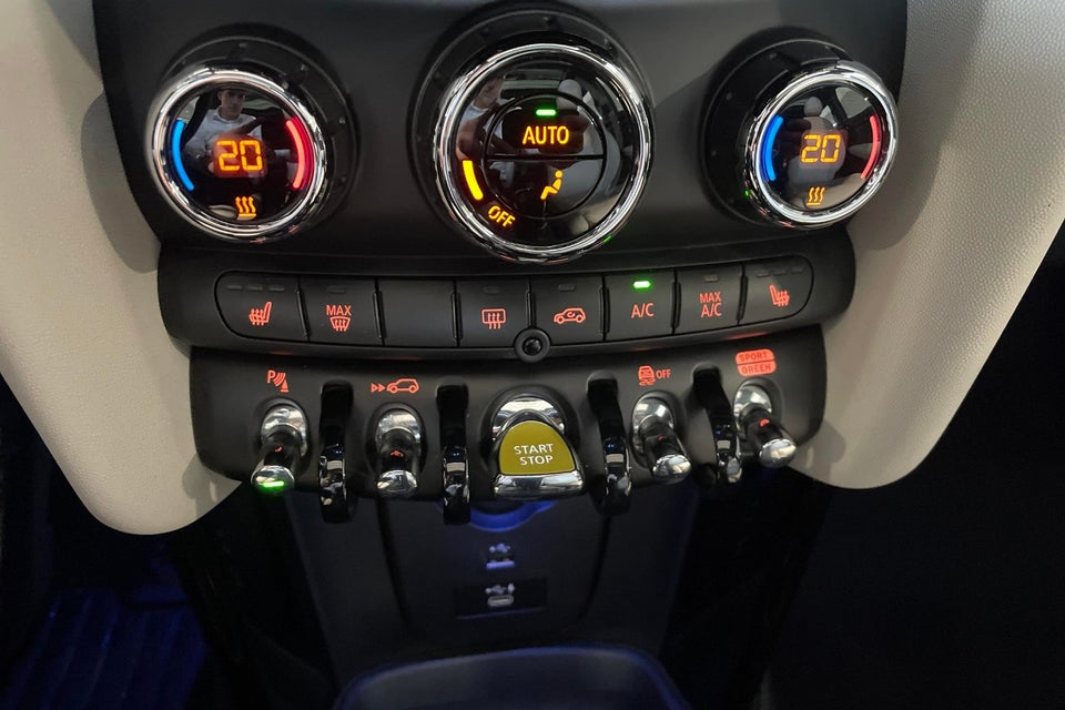 MINI Cooper SE Maximise 3d