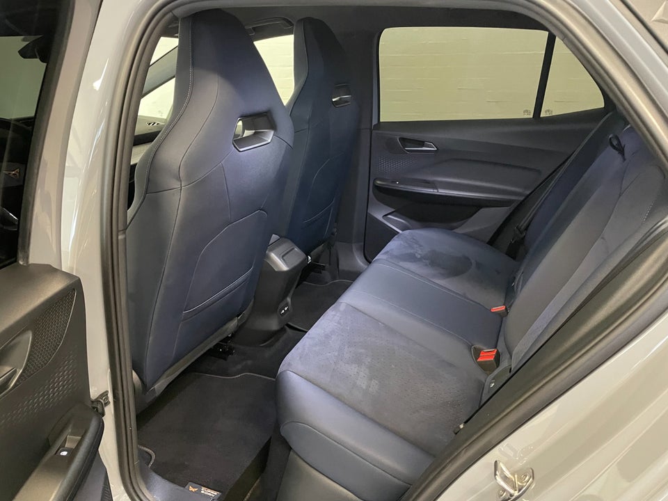 Cupra Born 58 e-Boost Dinamica Pack High 5d