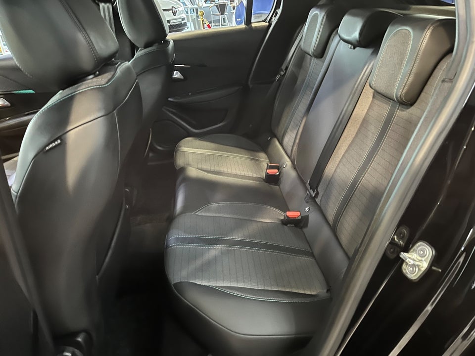 Peugeot e-208 50 Allure 5d