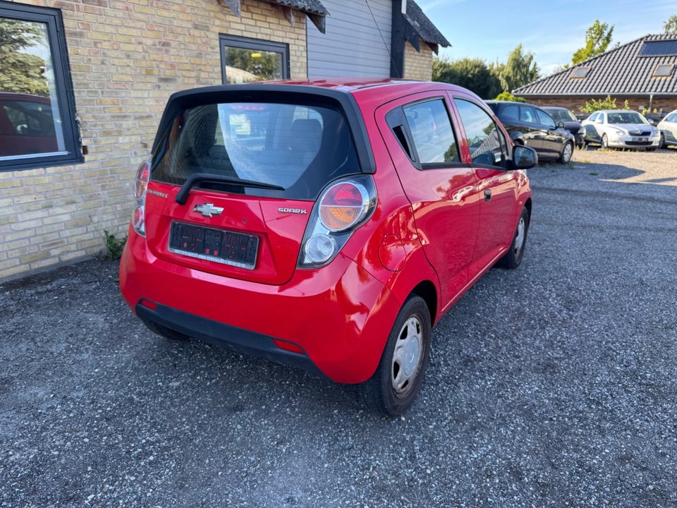 Chevrolet Spark 1,0 LE 5d