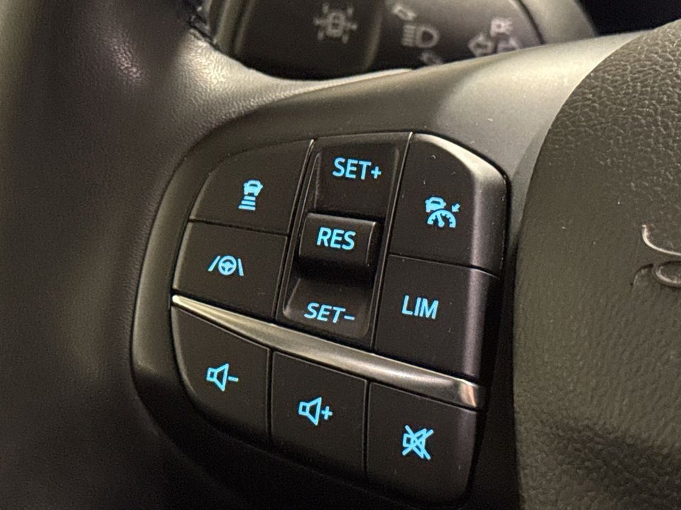 Ford Kuga 2,5 PHEV Titanium CVT 5d