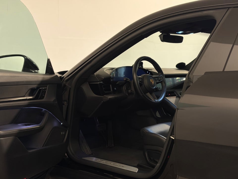 Porsche Taycan 4S Performance+ 4d