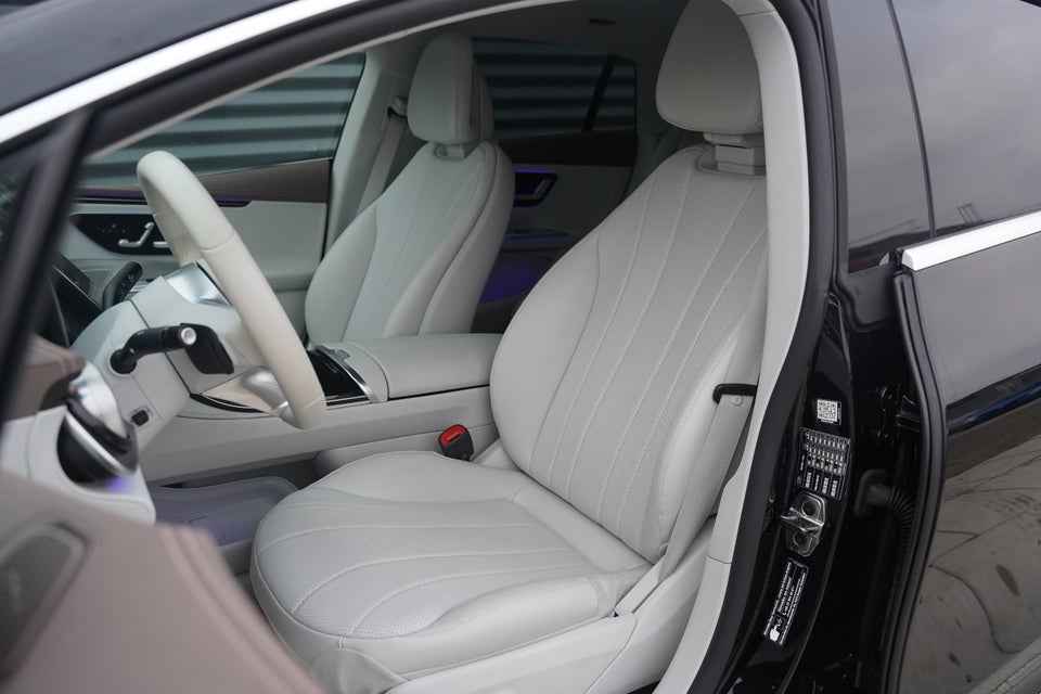 Mercedes EQE300 Avantgarde 4d