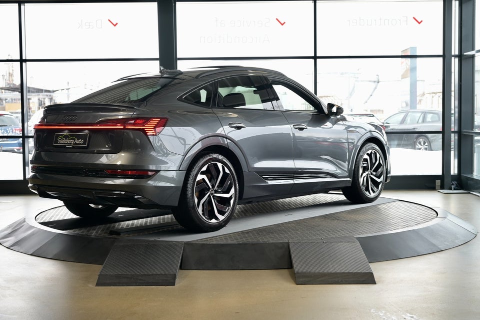 Audi e-tron 55 S-line Sportback quattro 5d