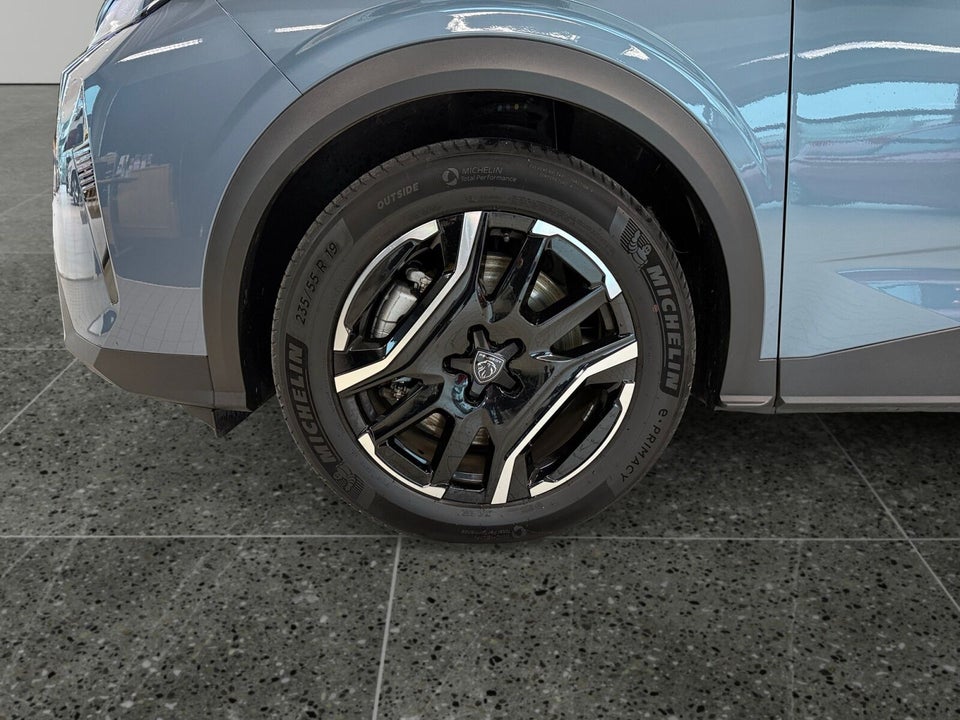 Peugeot e-5008 77 Allure 7prs 5d