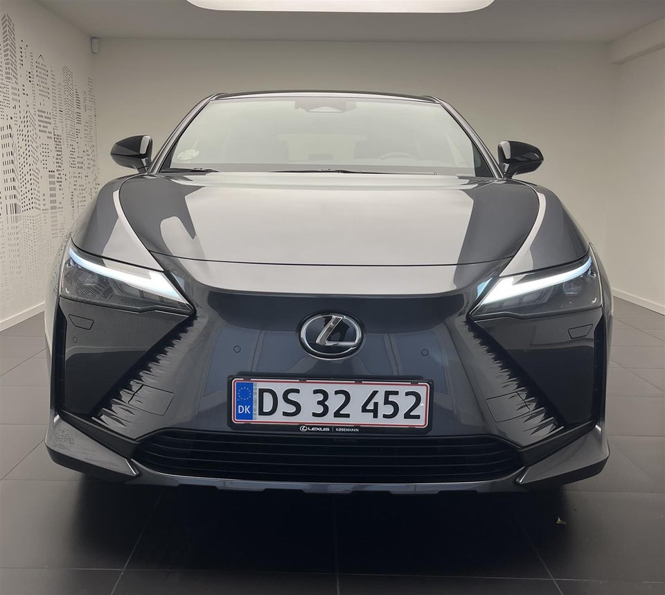 Lexus RZ450e Executive 5d