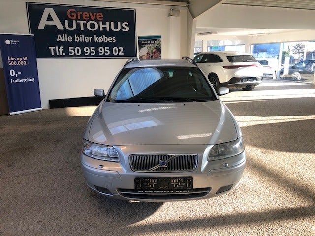 Volvo V70 2,4 170 Momentum aut. 5d