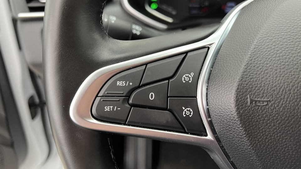 Renault Clio V 1,0 TCe 100 Intens 5d