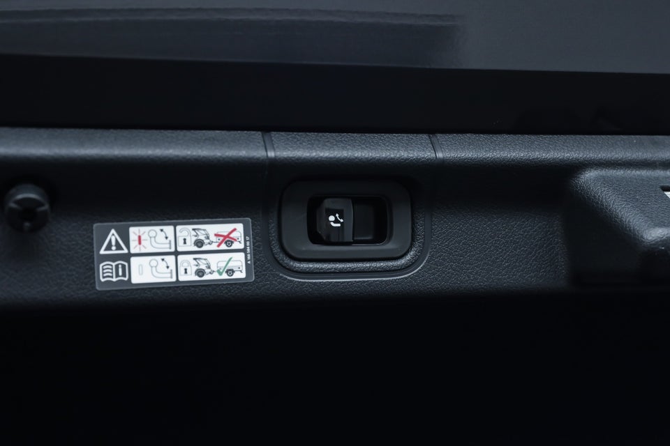 Mercedes EQE350 AMG Line 4d