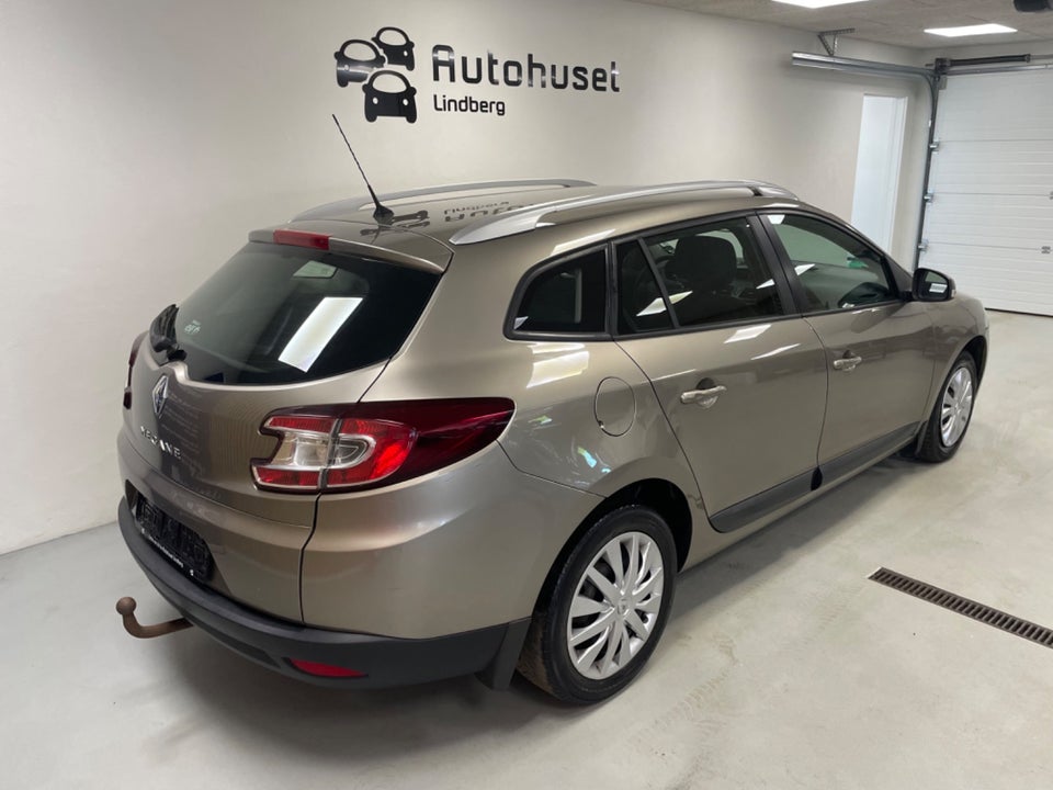 Renault Megane III 1,6 110 Authentique 5d