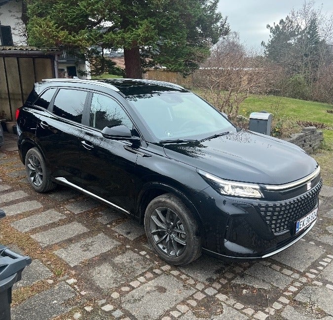 Navor E5 1,5 PHEV Rock 5d