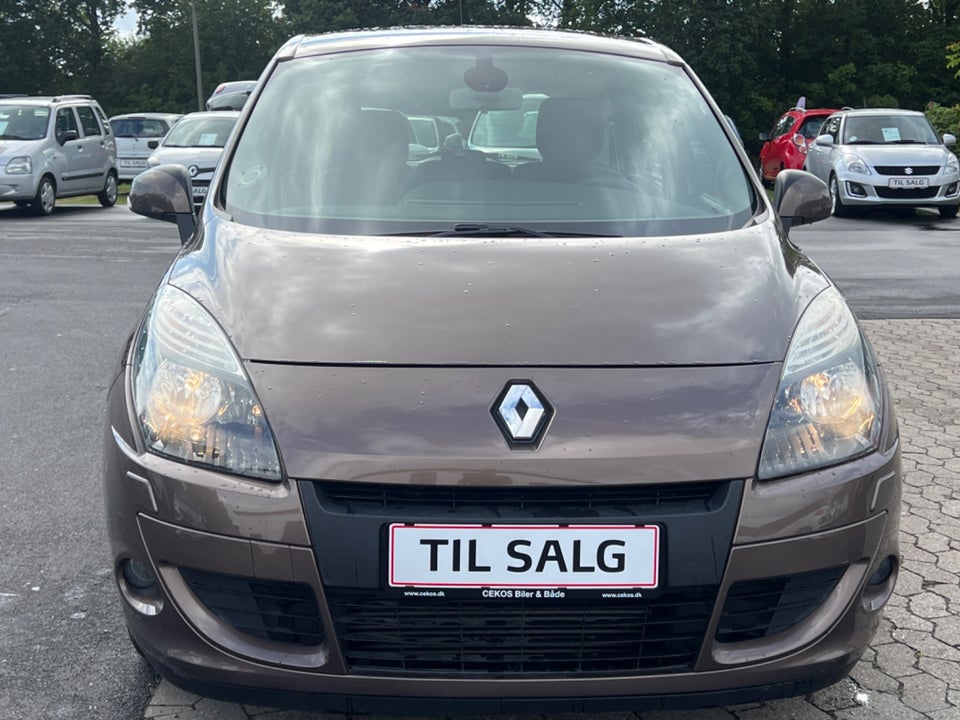 Renault Scenic III 1,9 dCi 130 Dynamique 5d