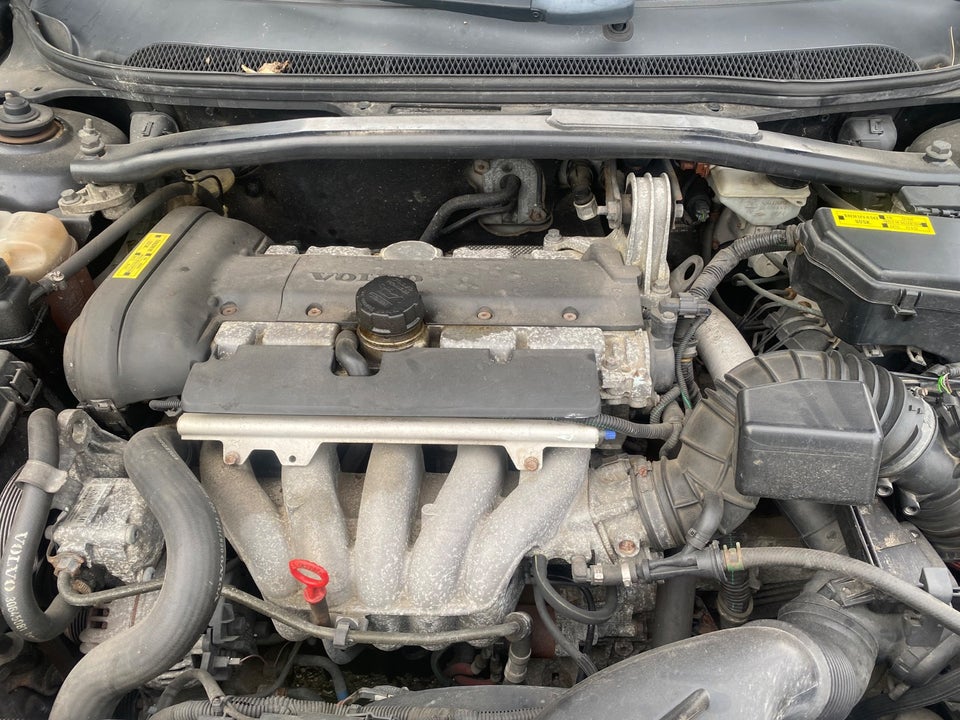 Volvo S60 2,4 140 4d