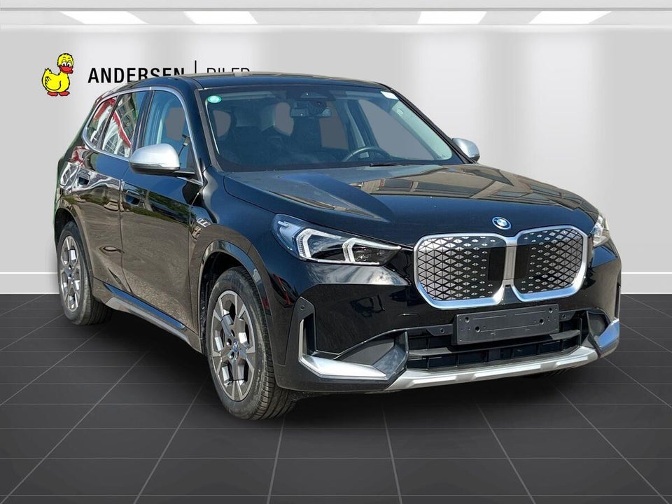 BMW iX1 eDrive20 X-Line 5d