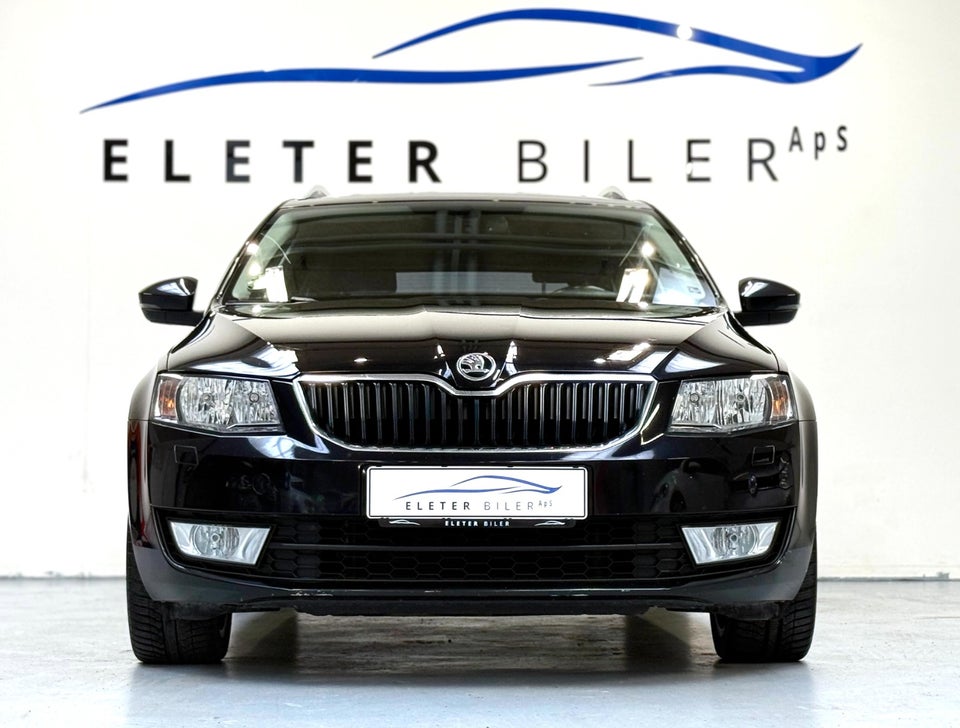 Skoda Octavia 1,6 TDi 110 Style Combi DSG 5d