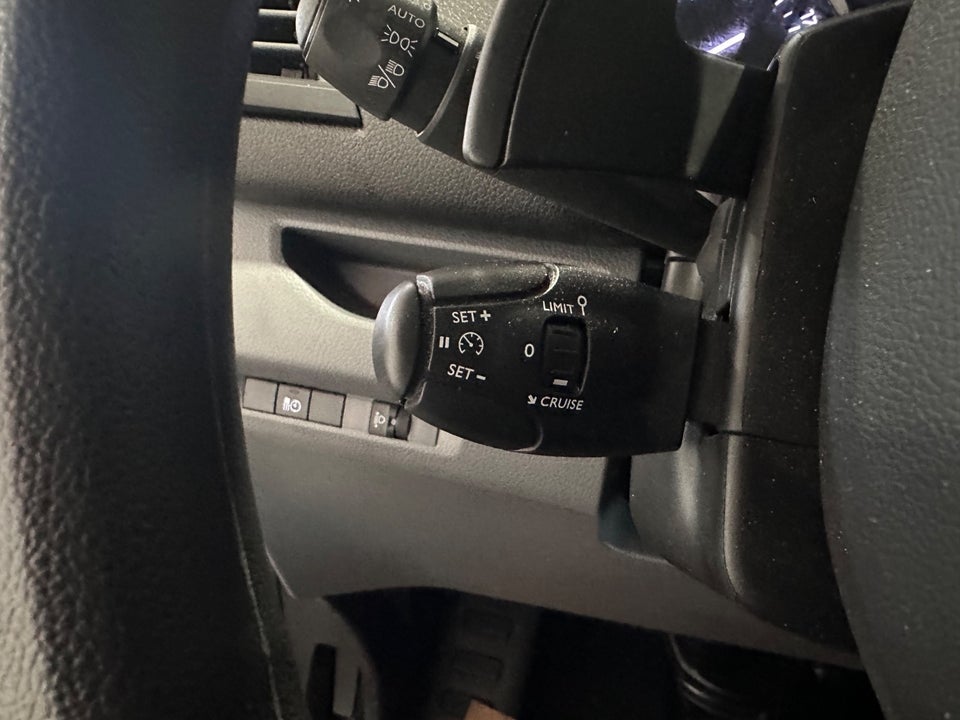 Peugeot Expert 2,0 BlueHDi 144 L2 Premium EAT8 Van