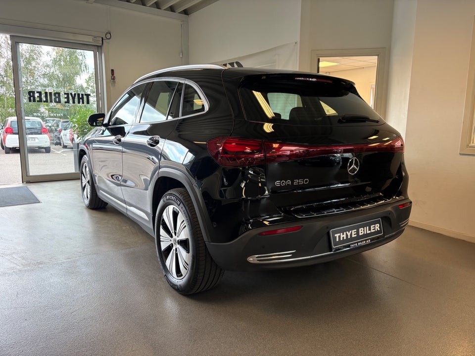 Mercedes EQA250 Progressive 5d