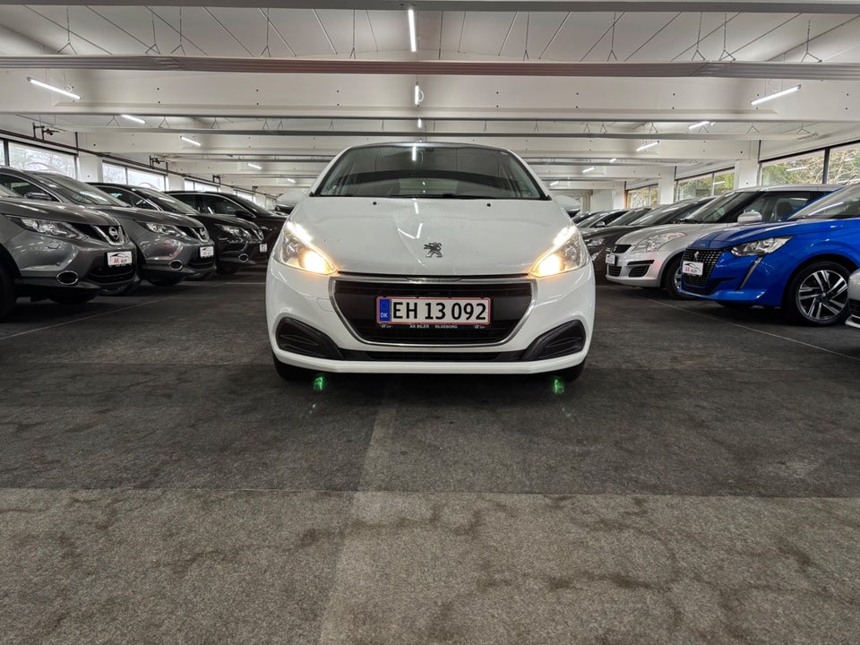 Peugeot 208 1,6 BlueHDi 100 Allure Sky 5d