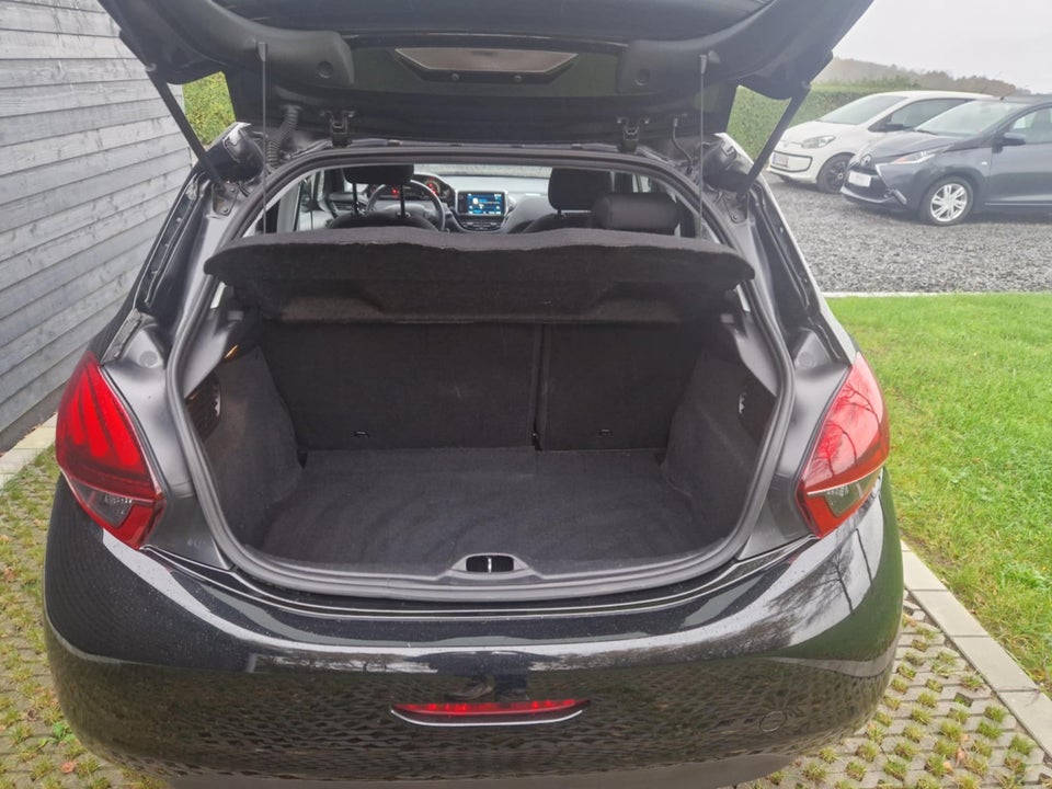 Peugeot 208 1,5 BlueHDi 100 Envy 5d