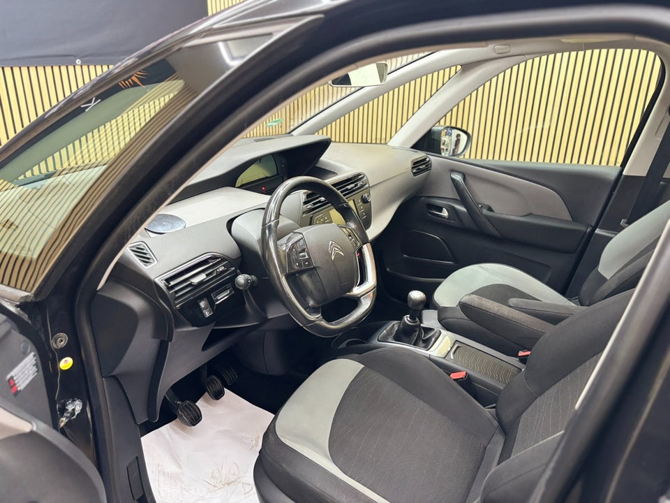 Citroën Grand C4 Picasso 1,6 e-HDi 115 Attraction 5d