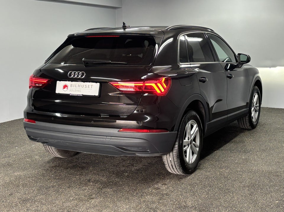 Audi Q3 45 TFSi e Attitude plus S-tr. 5d