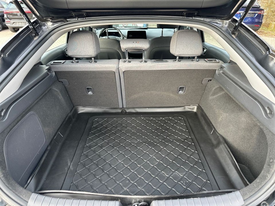 Hyundai Ioniq 40 EV Premium 5d