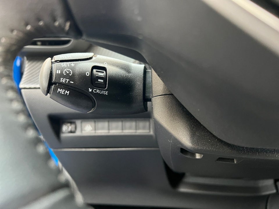 Peugeot e-208 50 Allure 5d