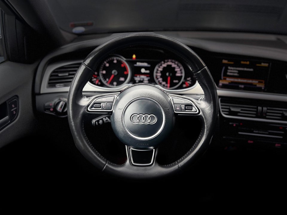 Audi A4 3,0 TDi 204 S-line Avant Multitr. 5d