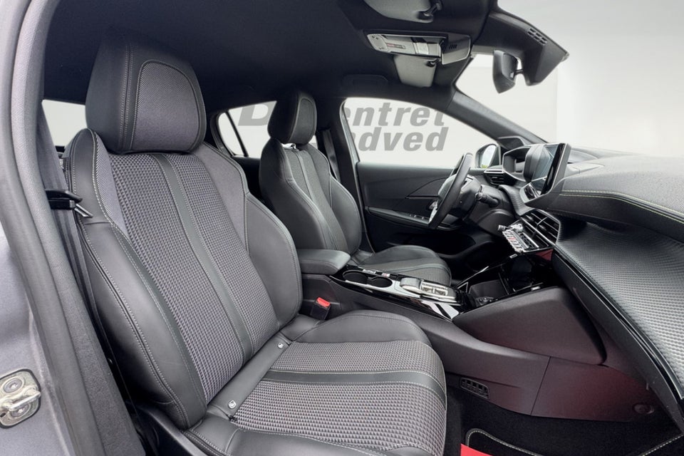 Peugeot e-208 50 GT 5d
