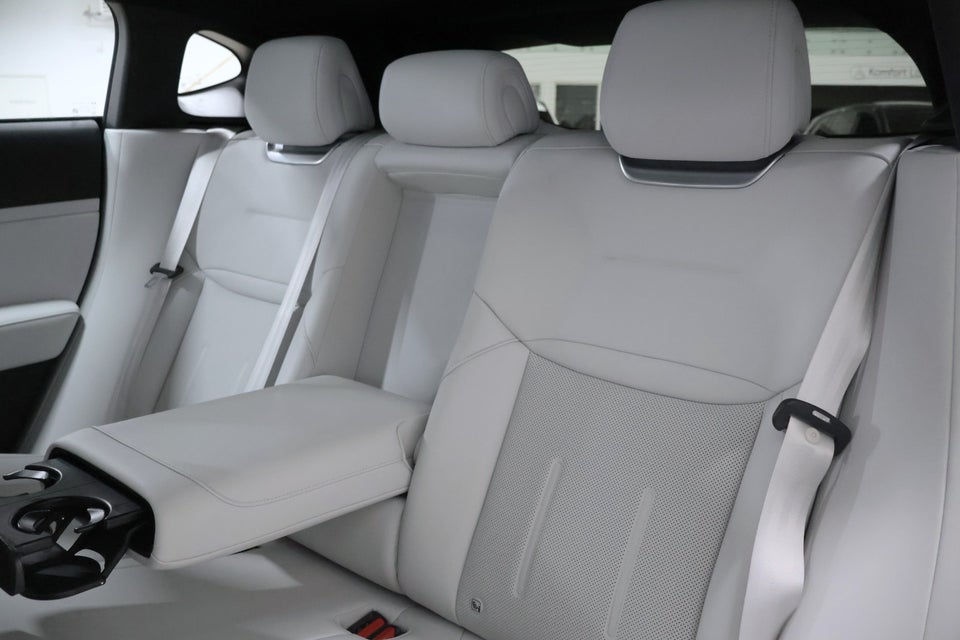 Xpeng G6 Performance 5d