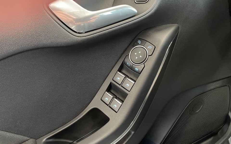 Ford Fiesta 1,0 EcoBoost Titanium 5d