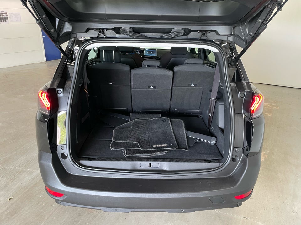 Peugeot 5008 1,5 BlueHDi 130 Active Pack EAT8 7prs 5d