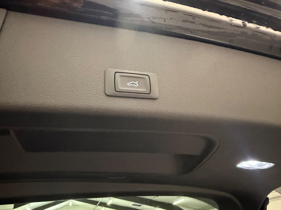 Audi e-tron 50 S-line Prestige quattro 5d