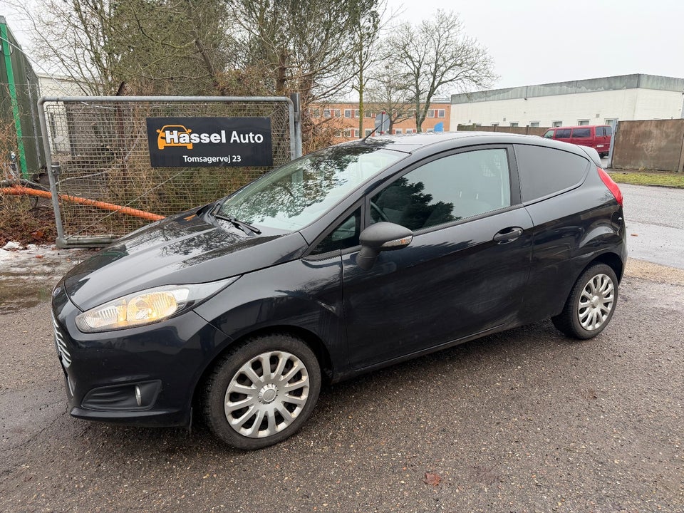 Ford Fiesta 1,5 TDCi 75 Titanium Van 5d