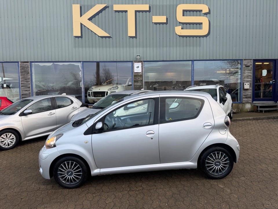 Toyota Aygo 1,0 VVT-i T1 5d