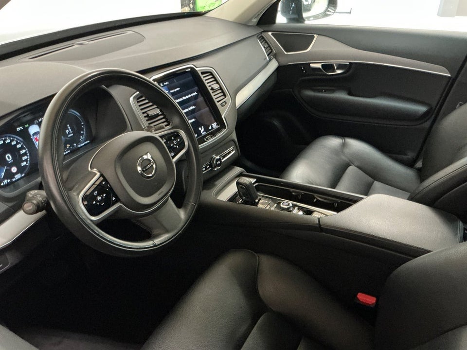 Volvo XC90 2,0 T8 ReCharge R-Design aut. AWD 7prs 5d