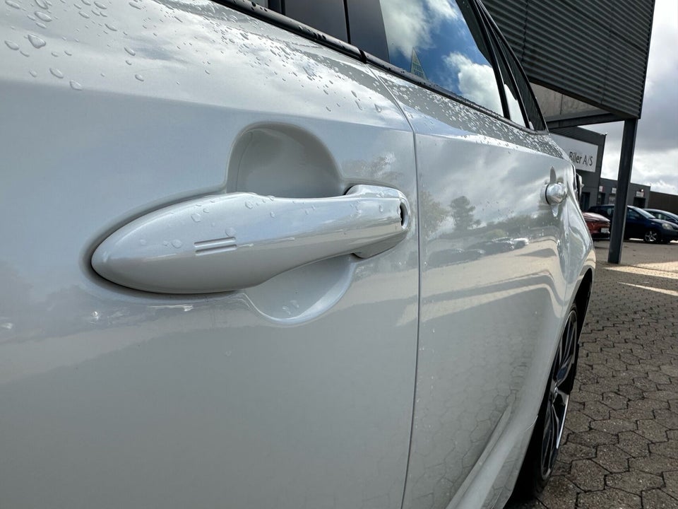 Toyota Corolla 2,0 Hybrid H3 Smart Touring Sports MDS 5d