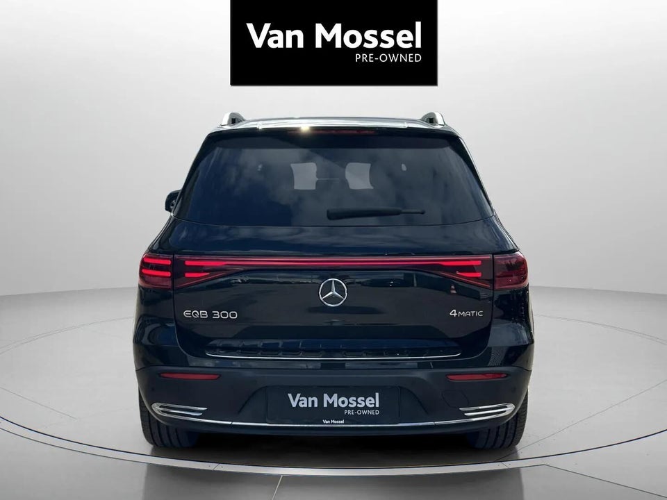 Mercedes EQB300 Progressive Advance Plus 4Matic 5d