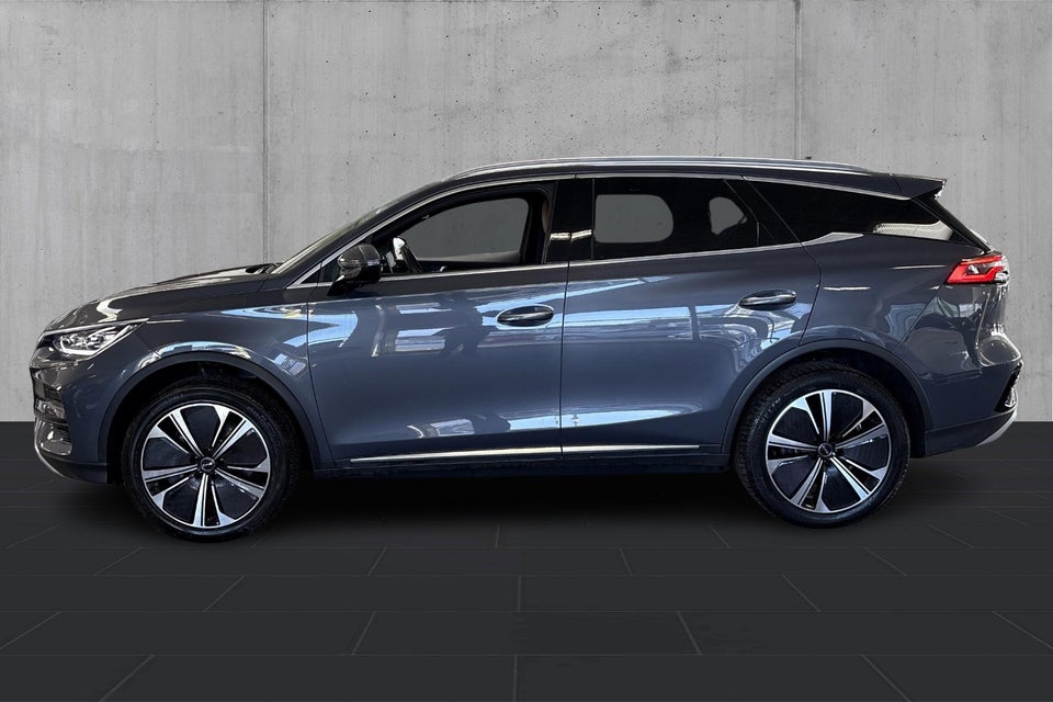 BYD Tang 109 Flagship AWD 7prs 5d