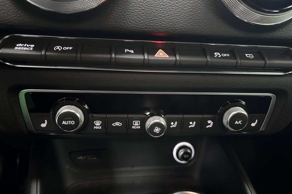 Audi A3 40 TFSi Sport Limited Sportback S-tr. 5d