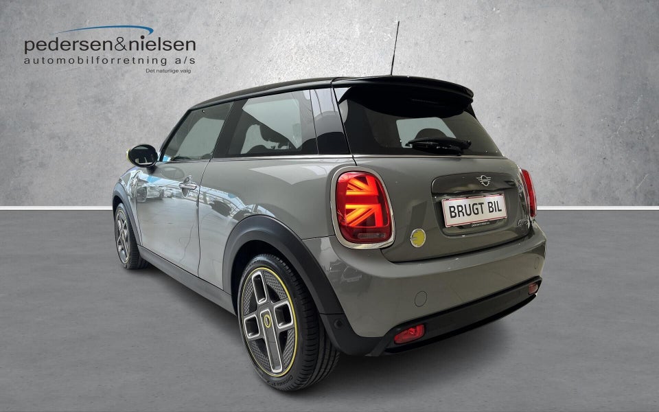 MINI Cooper SE Trim L 3d