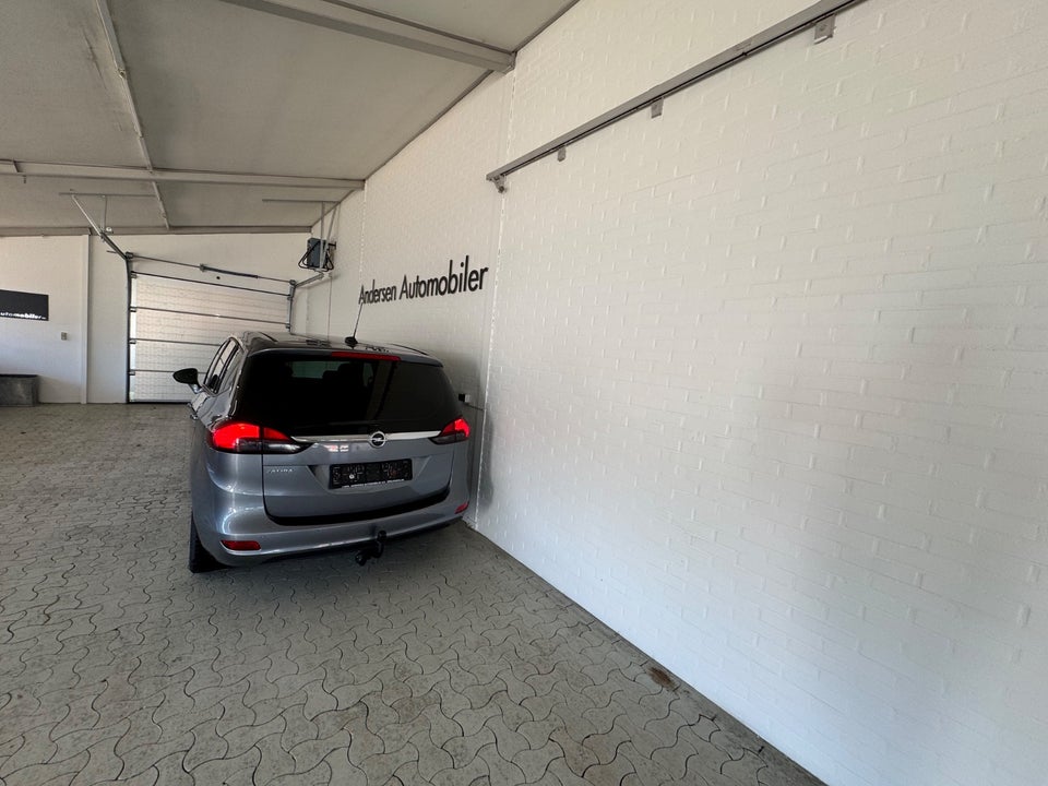 Opel Zafira Tourer 1,4 T 140 Enjoy 7prs 5d