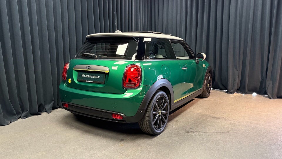 MINI Cooper SE Greenwich 3d