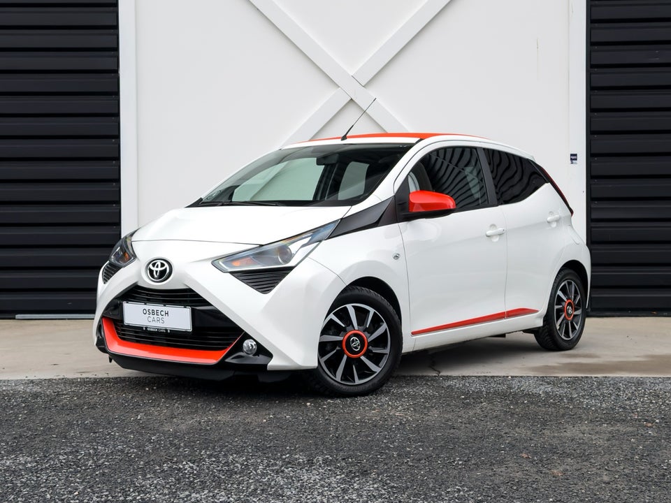 Toyota Aygo 1,0 VVT-i x-sky 5d