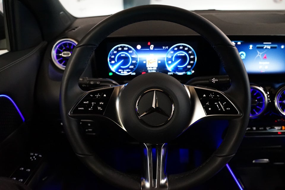 Mercedes EQA250 Progressive 5d